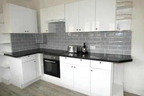 4 bedroom terraced house to rent - Electricity street
