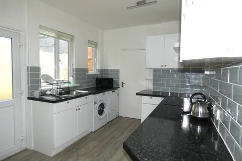 4 bedroom terraced house to rent - Electricity street