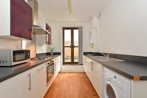 4 bedroom apartment to rent, West Street, Sheffield