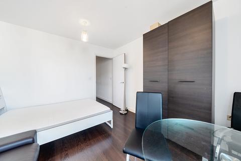Studio to rent, Church Street, Manchester, M4