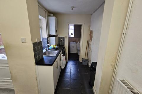 4 bedroom terraced house for sale, Bushbury Lane, Bushbury, Wolverhampton - Investment with Tenant in Situation