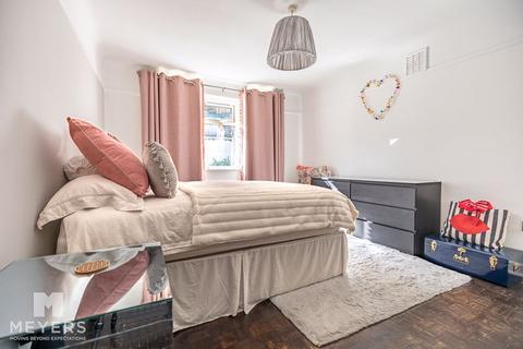 2 bedroom detached bungalow for sale - Malvern Road, Moordown, BH9