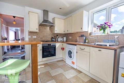 2 bedroom detached bungalow for sale, Malvern Road, Moordown, BH9 - (Between West Way & Charminster Road)