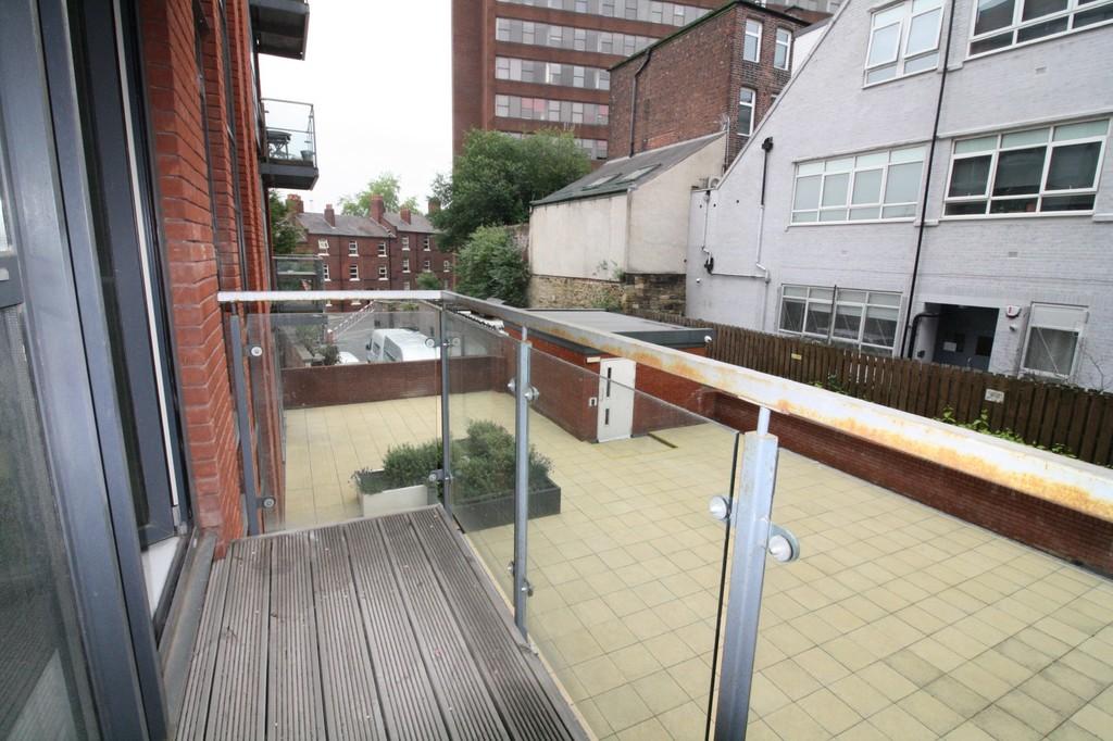Apartment in Sheffield - View 5
