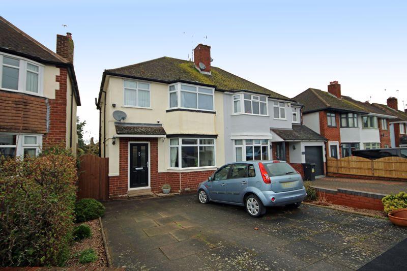 Gilbanks Road, Stourbridge DY8 3 bed semidetached house for sale £