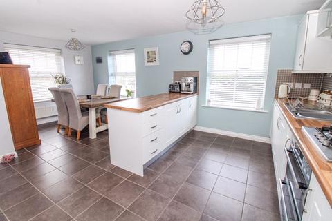 4 bedroom house for sale, Bose Avenue, Biggleswade SG18