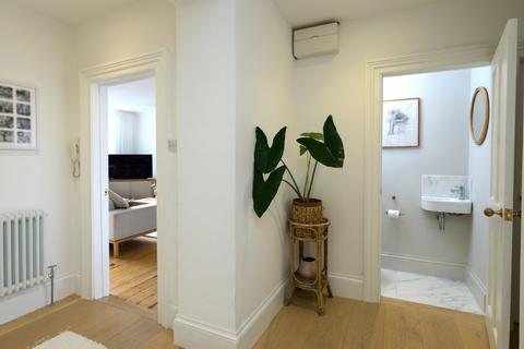 Flat 5, 23 West Mall, Clifton, Bristol, BS8 4BQ