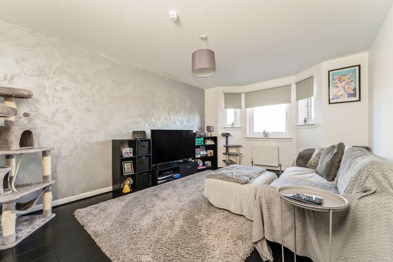 Sunnyside Road, Coatbridge 2 bed flat for sale £91,000