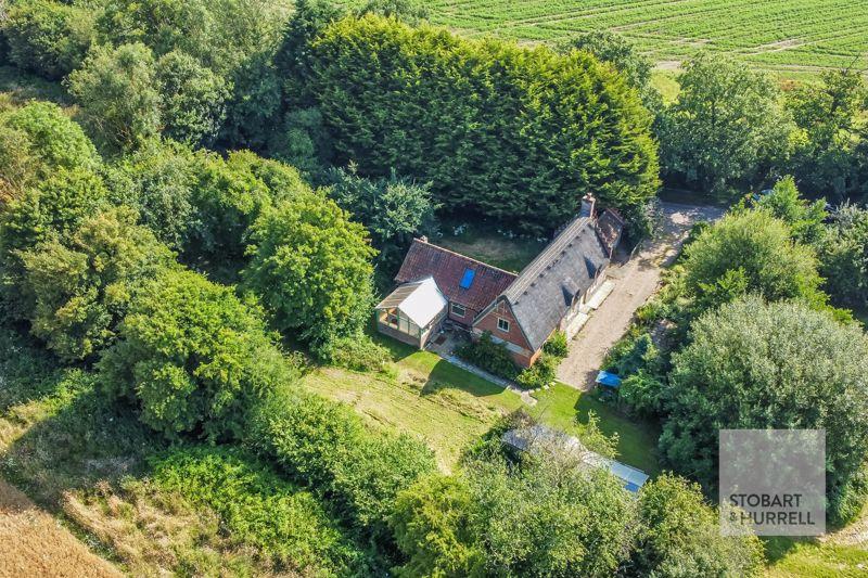 Aylmerton Road, Norwich NR11 3 bed detached house for sale £600,000