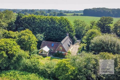 3 bedroom character property for sale, Aylmerton Road, Norwich NR11