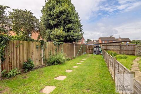 3 bedroom semi-detached house for sale, Calthorpe Close, Norwich NR12