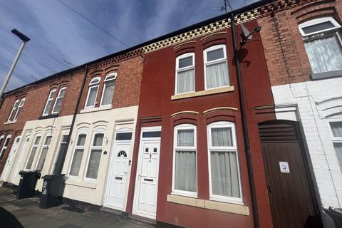 2 bedroom terraced house to rent, Lothair Road, Aylestone, LE2
