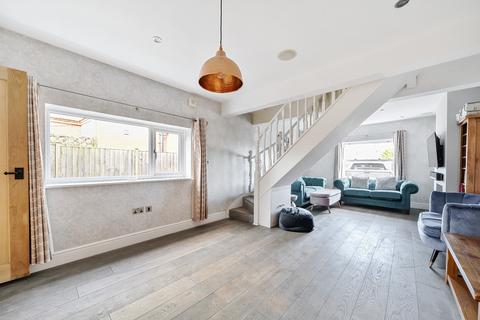 41 Benner Lane, West End, Woking, GU24 9JR