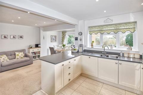 4 bedroom detached house for sale, The Pightle, Oving, Buckinghamshire.