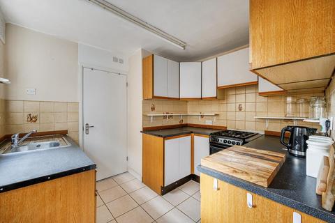 24 Clairville Gardens, London, W7 3HZ