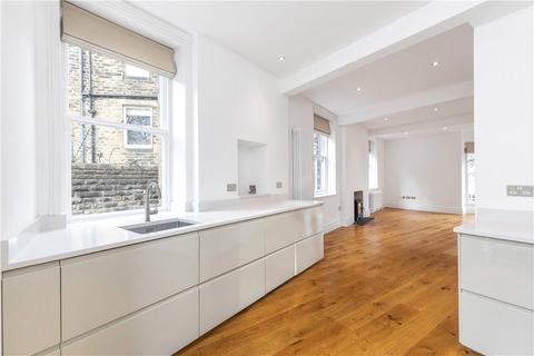 21 Albany Walk, Ilkley, LS29 9LZ