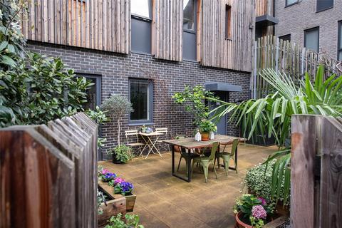 19, Elizabeth Court Tryon Crescent, London, E9 7RY