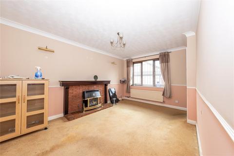 7 Tilgate, Luton, LU2 8RR
