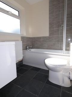 2 bedroom terraced house to rent, Whieldon Road, Heron Cross, Stoke-on-Trent, ST4 4JG