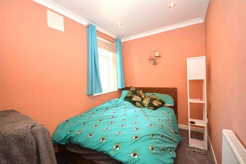 11 Cragside Place, Leeds, LS5 3LY