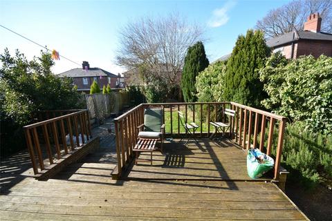 11 Cragside Place, Leeds, LS5 3LY