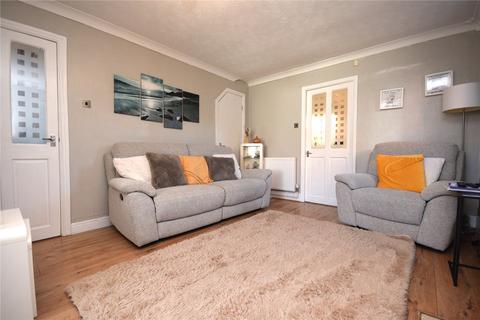 35 Blackgates Crescent, Tingley, Wakefield, WF3 1TQ