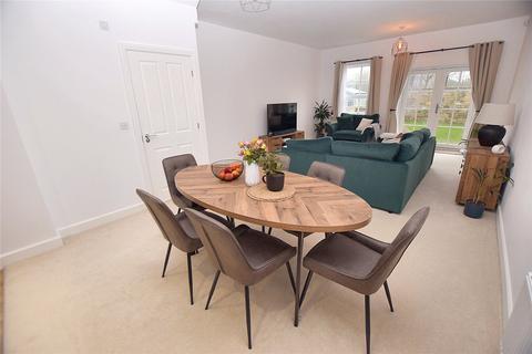 3 bedroom terraced house for sale, Stonebridge Vale, Leeds, West Yorkshire