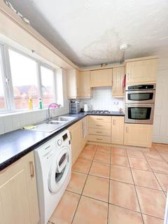 1 bedroom in a flat share to rent, Croyland Road, Elstow, Bedford