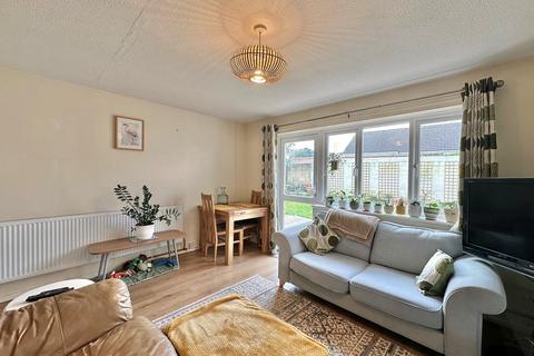 2 bedroom property for sale, St Peters Close, Moreton-on-Lugg, Hereford, HR4