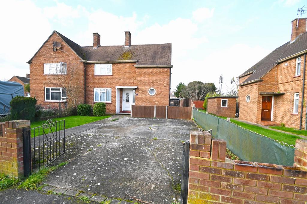 Colne Orchard, Iver, Buckinghamshire... 2 bed semidetached house for