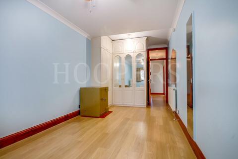 2 bedroom apartment to rent, Prout Grove, London, NW10