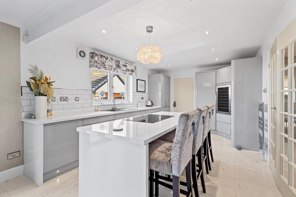 Laggan View, Darvel, KA17 5 bed detached villa for sale £269,995