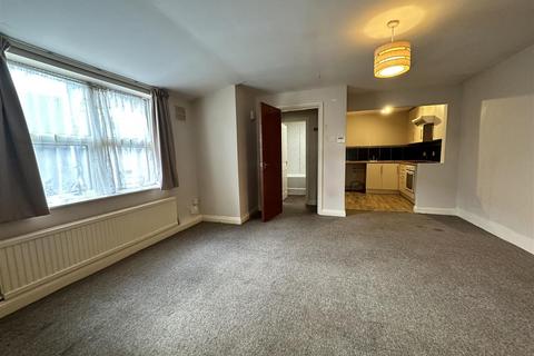 2 bedroom flat to rent, 427 Gloucester Road Flat 3HorfieldBristol