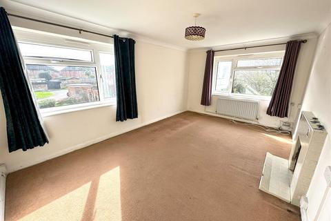 2 bedroom flat for sale, Arun Close, Rustington, Littlehampton
