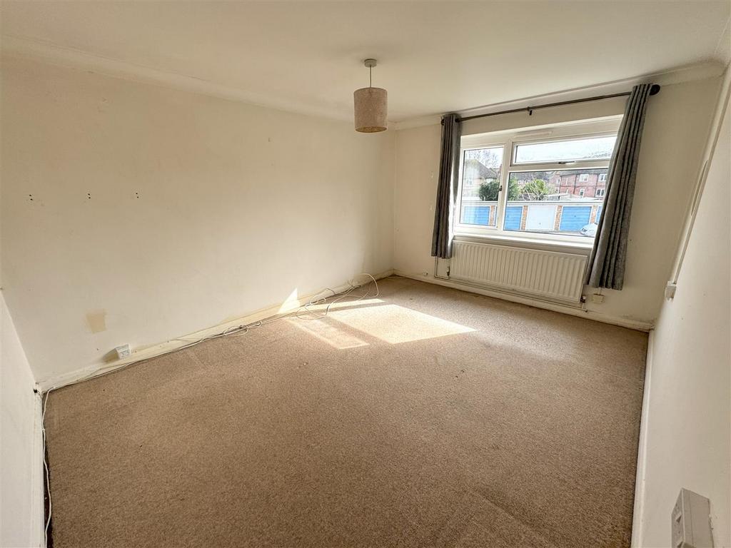 Bedroom 2.jpg