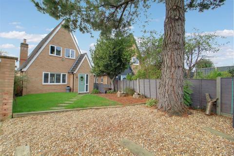 12 Blinkhorns Bridge Lane, Gloucester, GL2 0SL