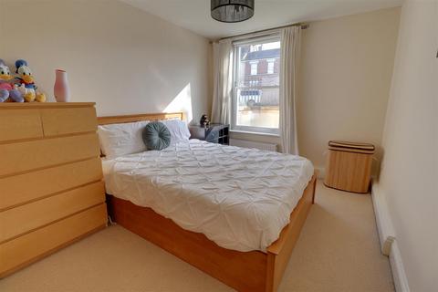 2 bedroom flat for sale - Church Road, St. Marks, Cheltenham
