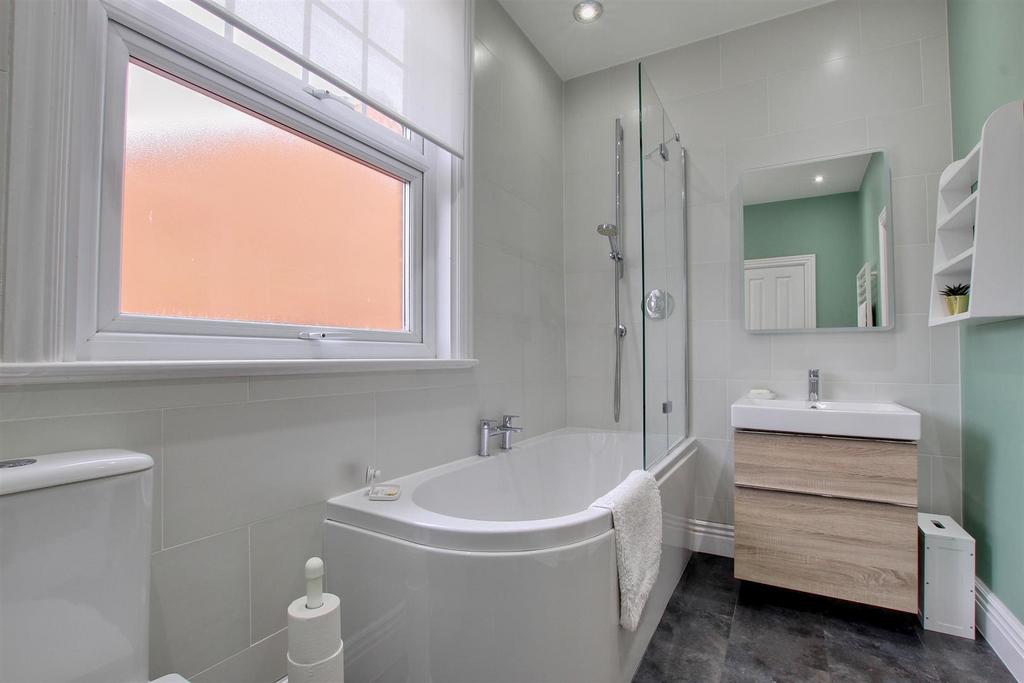 Bathroom/w.c.