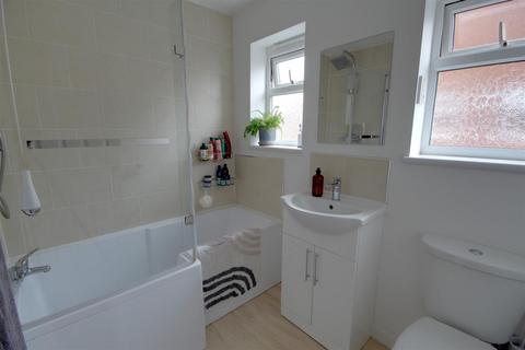 50 Orchard Rise, Tibberton, Gloucester, GL19 3AT