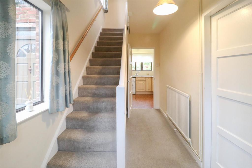 Rowley Drive, Newmarket CB8 3 bed end of terrace house to rent £1,200