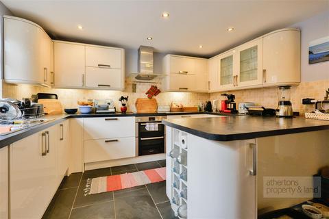 3 bedroom cottage for sale, Wrea Brook Lane, Wrea Green, Preston