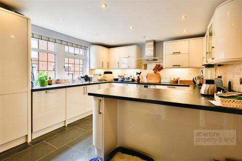 3 bedroom cottage for sale, Wrea Brook Lane, Wrea Green, Preston