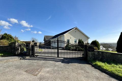 5 bedroom detached house for sale, Ferry Road, Kidwelly