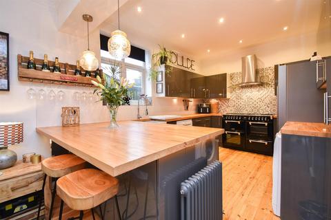 5 bedroom semi-detached house for sale, The Ridge, Hastings