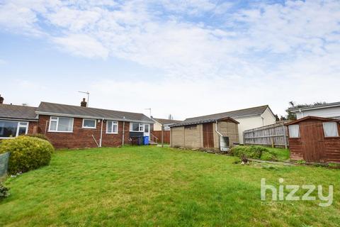 3 bedroom semi-detached bungalow for sale, Queensdale Close, Ipswich IP1