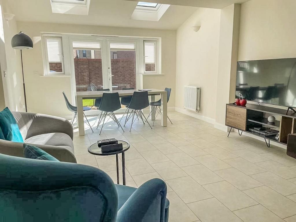 Sitting Room01.jpg