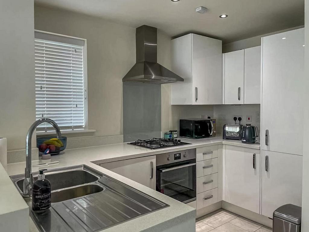 Kitchen01.jpg