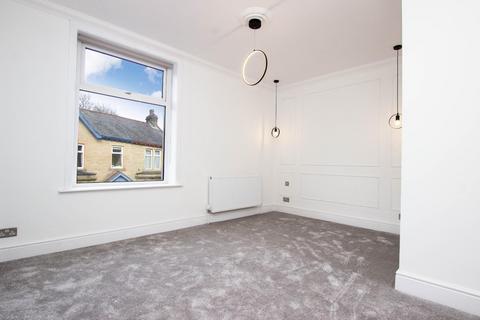 104 Avondale Road, Darwen, BB3 1NT