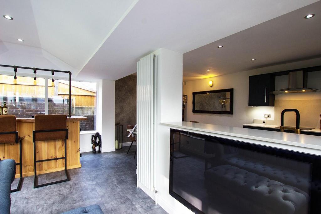 Sunnymere Drive (22).jpg