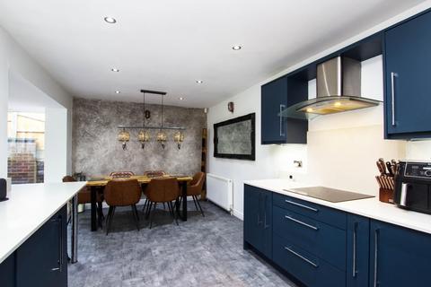 32 Sunnymere Drive, Darwen, BB3 1RH